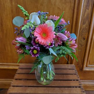 Vase Arrangement spring mix