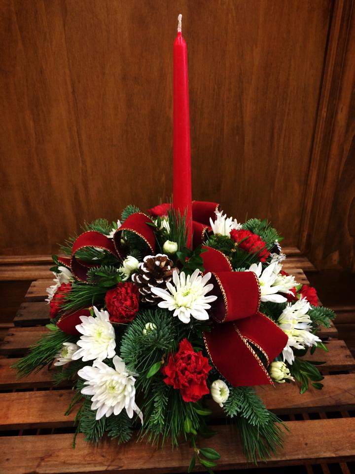 Lutz Christmas round centerpiece