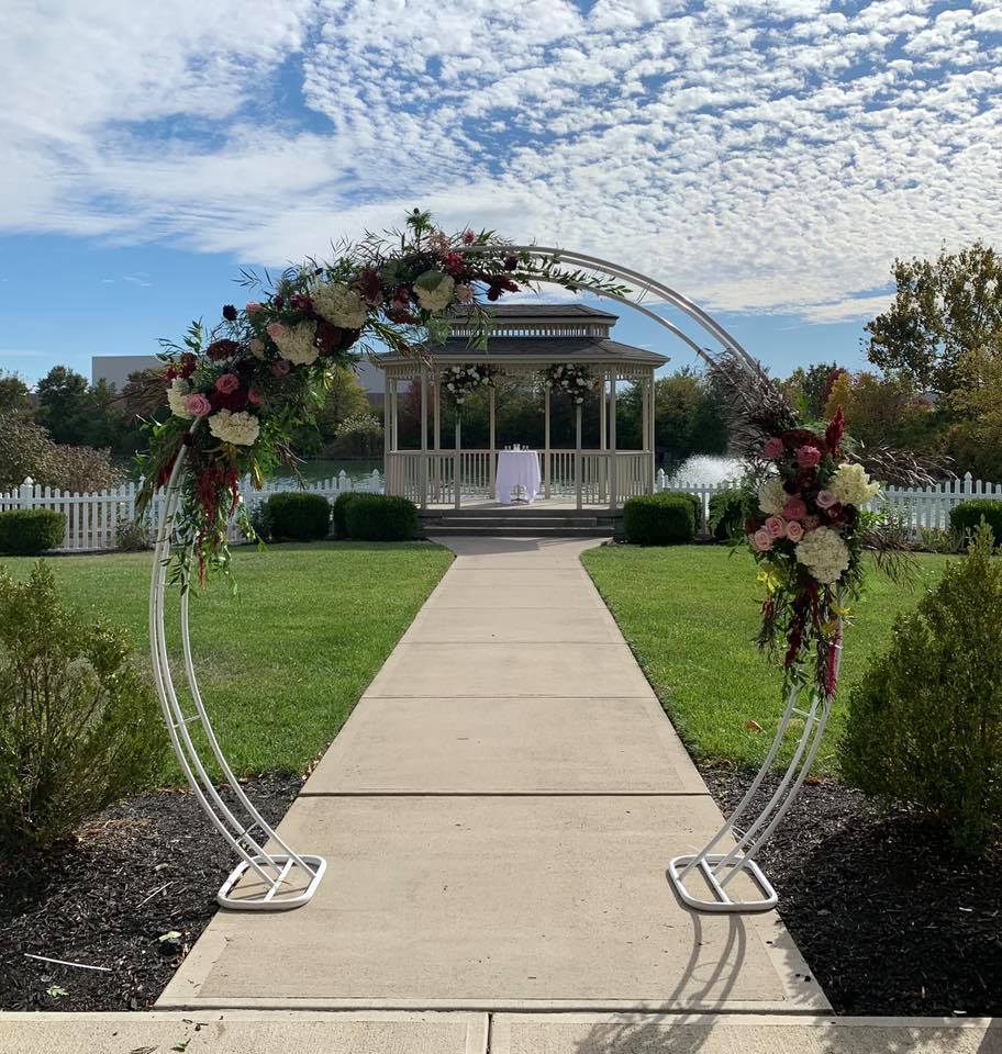 Circle Arch & Gazebo