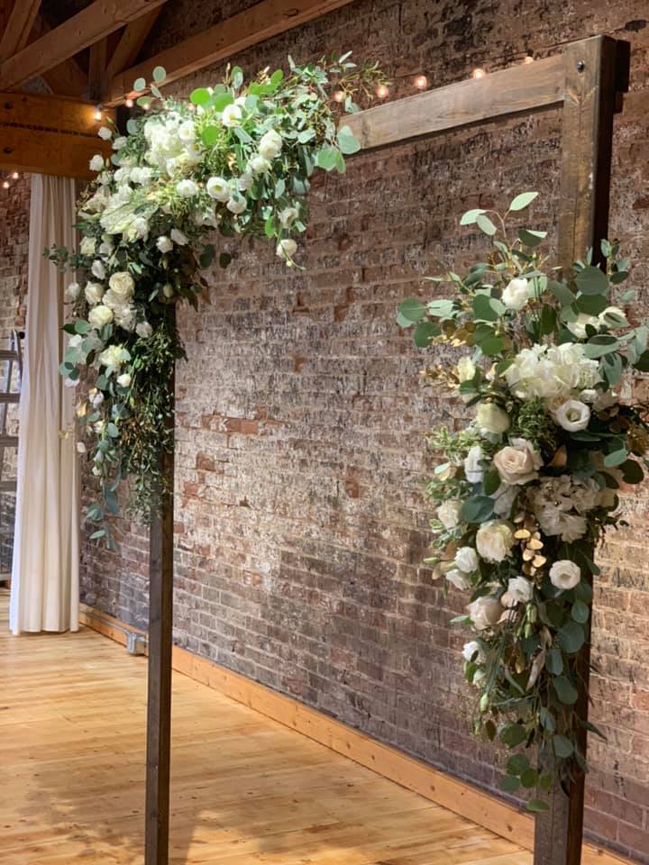 Rustic White Arch Flowers