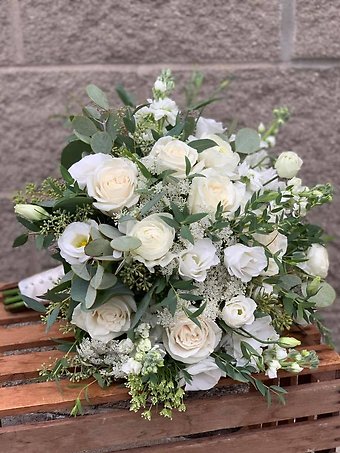 White Queen Bouquet