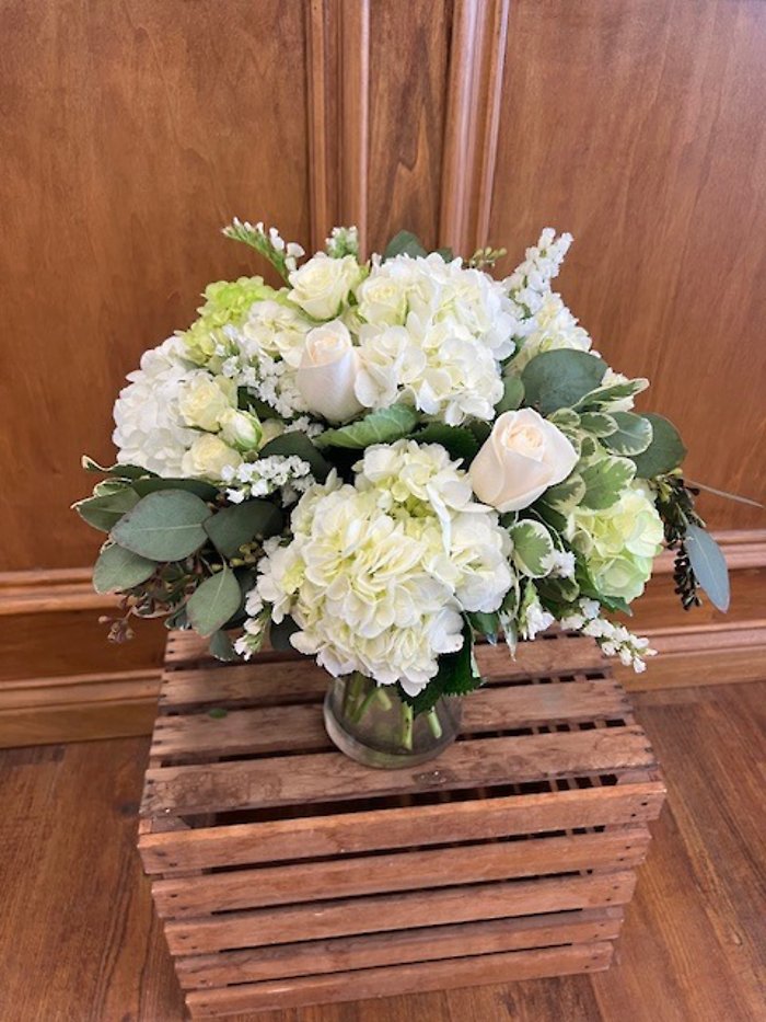 Hydrangea Vased Arrangement LZV-42