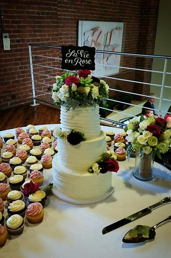 Elegant Cake Flowers