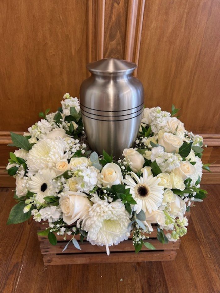 Lutz Whispers Of Comfort Urn Arrangement
