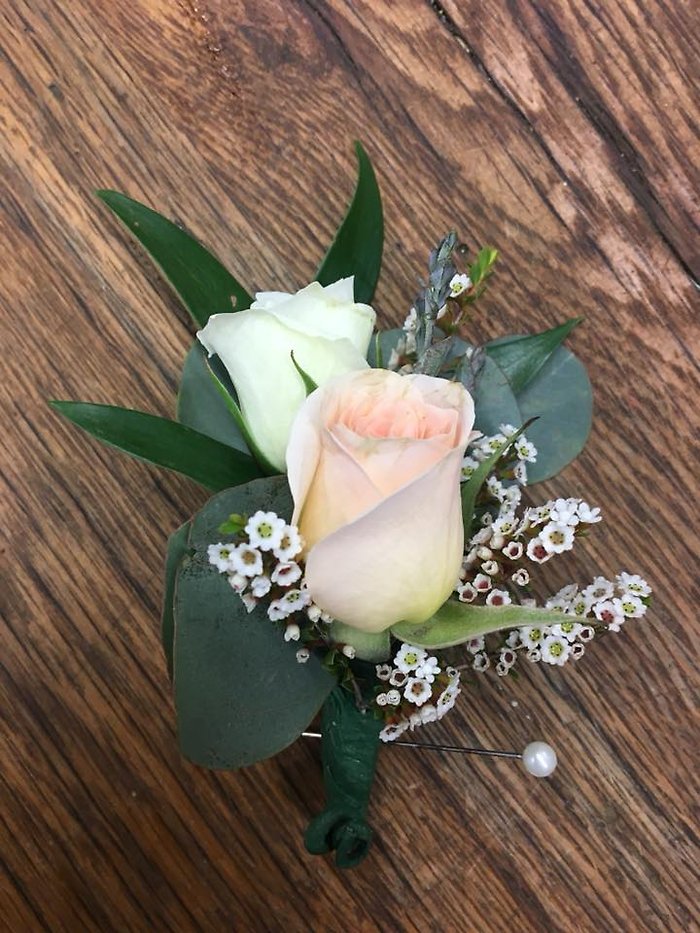 White & Blush Boutonniere