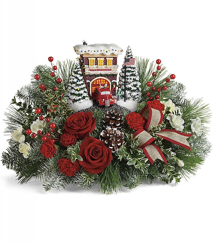 2019 Thomas Kinkade Festive Fire Station